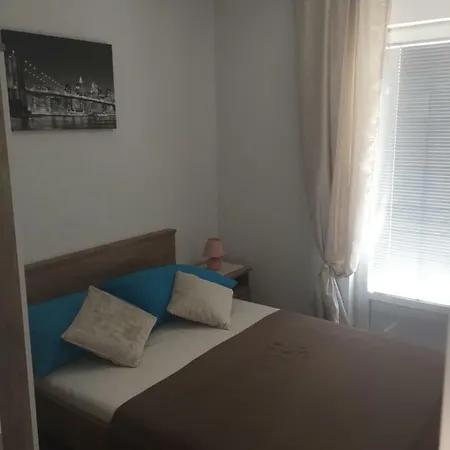Santoni Apartment *